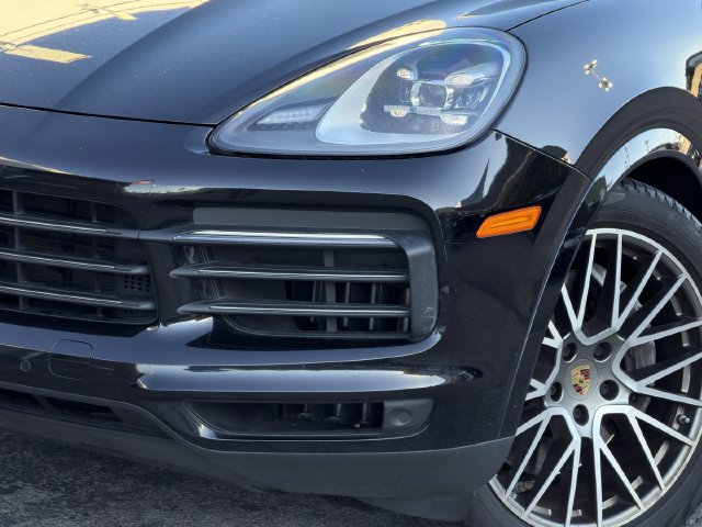 Used 2023 Porsche Cayenne Platinum Edition AWD/4WD image 11