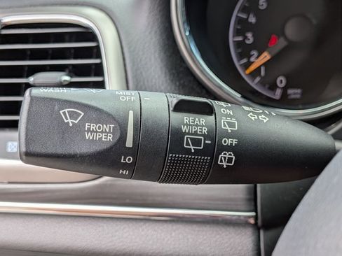 Used 2019 Jeep Grand Cherokee Limited image 7