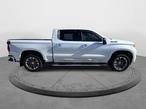 Used 2023 Chevrolet Silverado 1500 High Country w/ Technology Package image 9