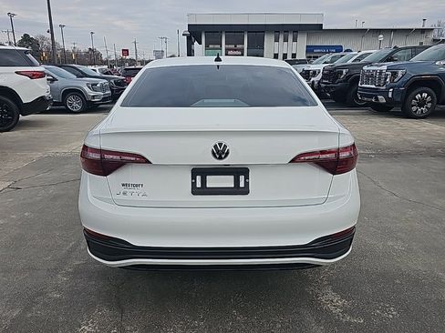 Used 2024 Volkswagen Jetta Sport image 6