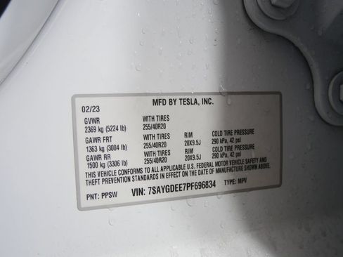 Used 2023 Tesla Model Y Long Range AWD/4WD image 22