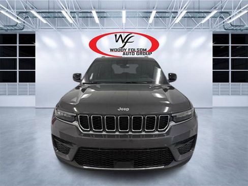 New 2026 Jeep Grand Cherokee Laredo AWD/4WD image 2