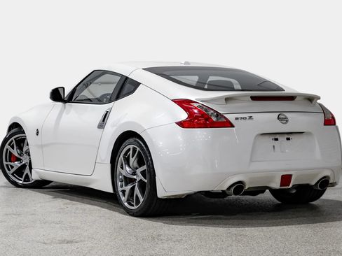 Used 2013 Nissan 370Z Touring w/ Sport Pkg RWD image 8