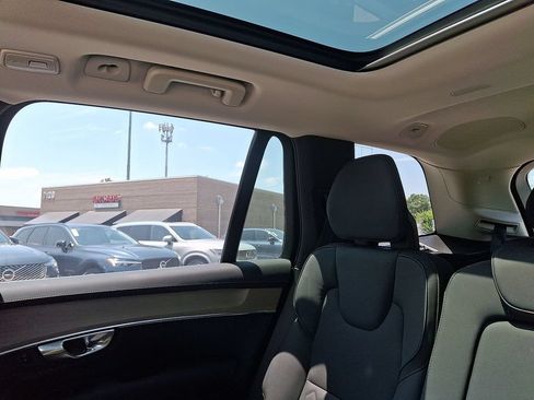 Certified 2026 Volvo XC90 B6 Plus AWD/4WD image 12