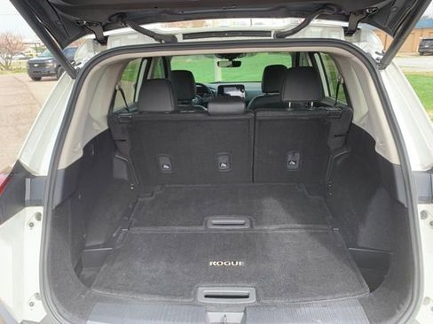 Used 2023 Nissan Rogue SL w/ SL Premium Package image 27