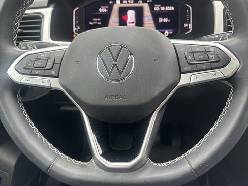 Used 2023 Volkswagen Atlas SEL image 16