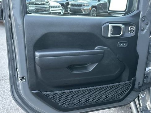 Used 2020 Jeep Wrangler Unlimited Sport S image 13