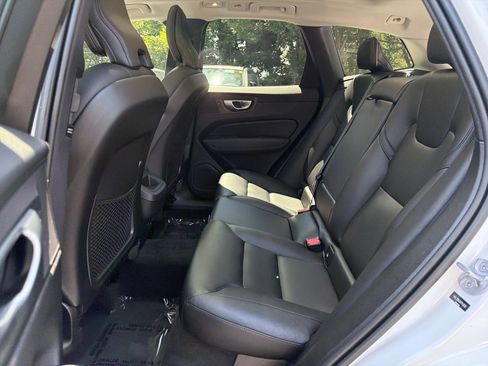 Certified 2024 Volvo XC60 B5 Core w/ Protection Package Premier AWD/4WD image 32