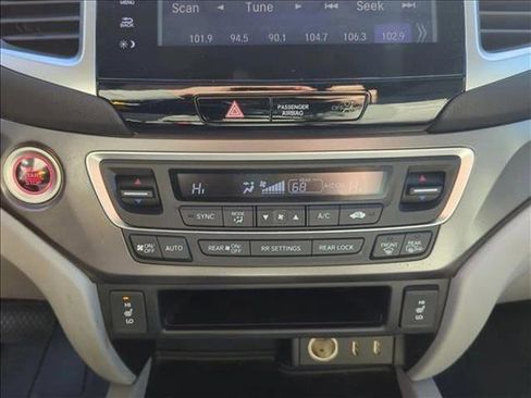Used 2016 Honda Pilot EX-L image 18
