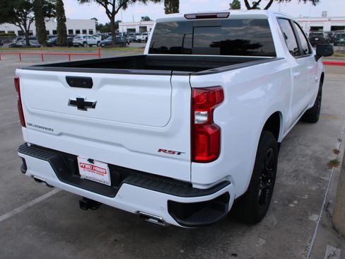 Used 2025 Chevrolet Silverado 1500 RST AWD/4WD image 10