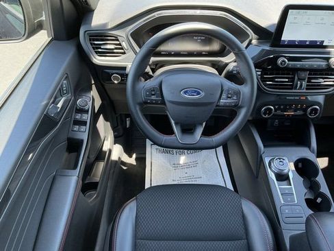 Used 2025 Ford Escape ST-Line AWD/4WD image 13