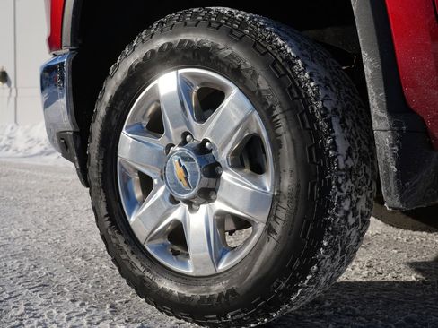 Used 2022 Chevrolet Silverado 2500 LTZ w/ LTZ Plus Package image 32