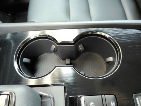 Used 2024 Nissan Rogue SL w/ SL Premium Package FWD image 52