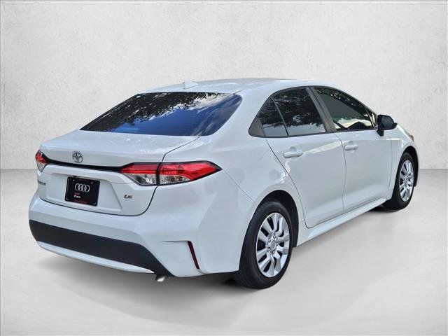 Used 2021 Toyota Corolla LE FWD image 5
