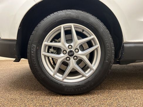 Used 2024 Ford Edge SEL image 28