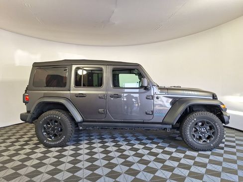 Used 2023 Jeep Wrangler Unlimited w/ Cold Weather Group AWD/4WD image 4