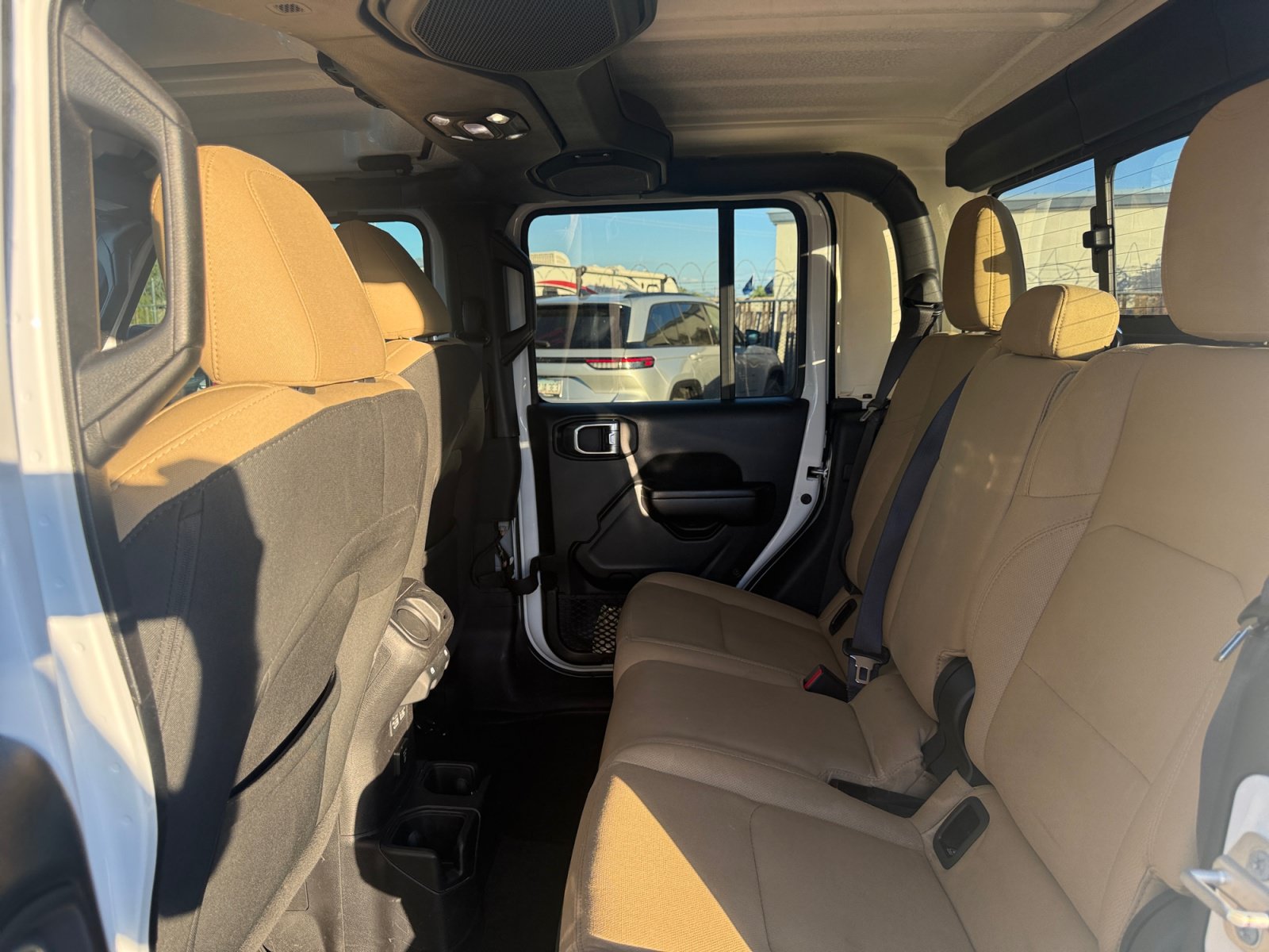 Used 2021 Jeep Gladiator Sport AWD/4WD image 17