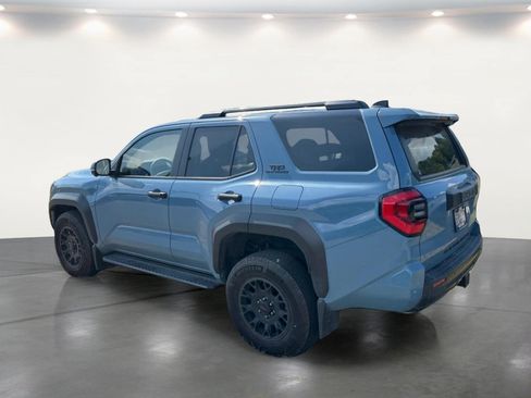 Used 2025 Toyota 4Runner TRD Off-Road Premium AWD/4WD image 9