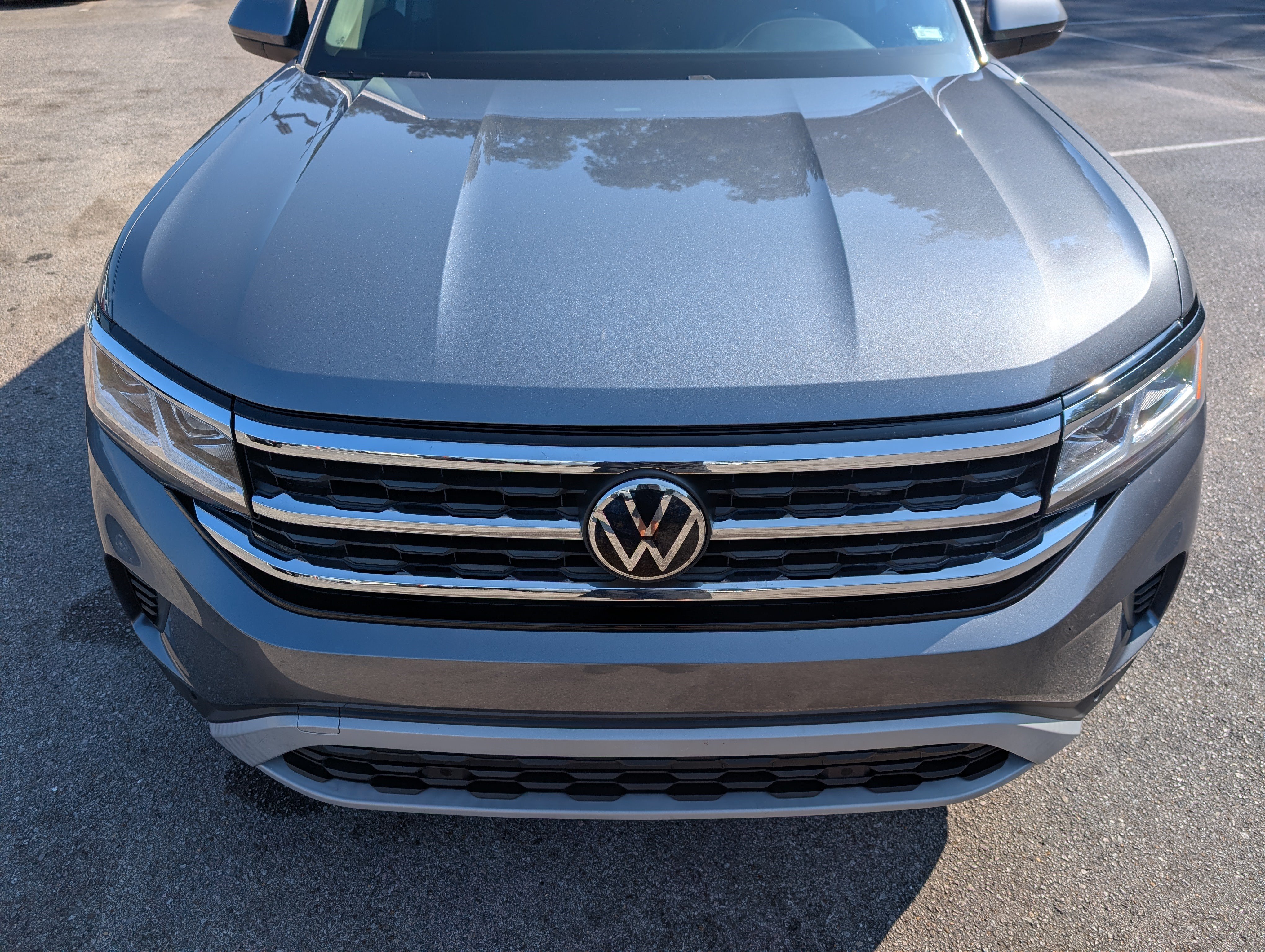 Used 2023 Volkswagen Atlas SE w/ Black Wheel Package FWD image 12
