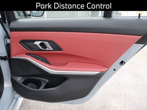Certified 2025 BMW 330i xDrive Sedan AWD/4WD image 18