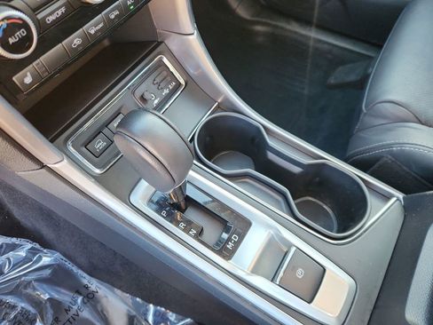 Used 2021 Subaru Ascent Limited w/ Technology Package image 24