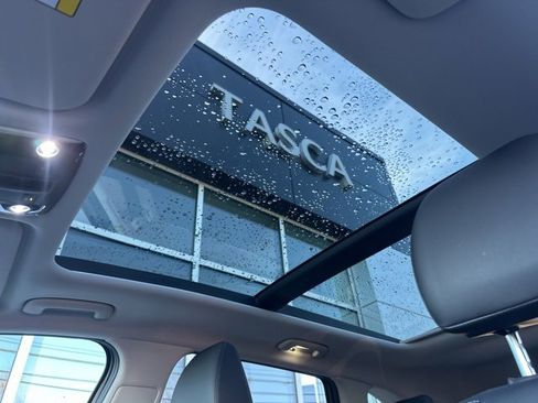 Used 2025 Kia Sorento EX w/ EX Panoramic Sunroof Package image 9