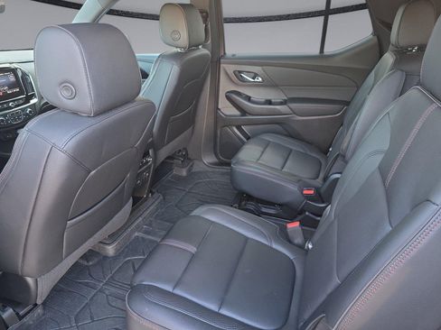 Certified 2023 Chevrolet Traverse RS w/ LPO, Floor Liner Package AWD/4WD image 33