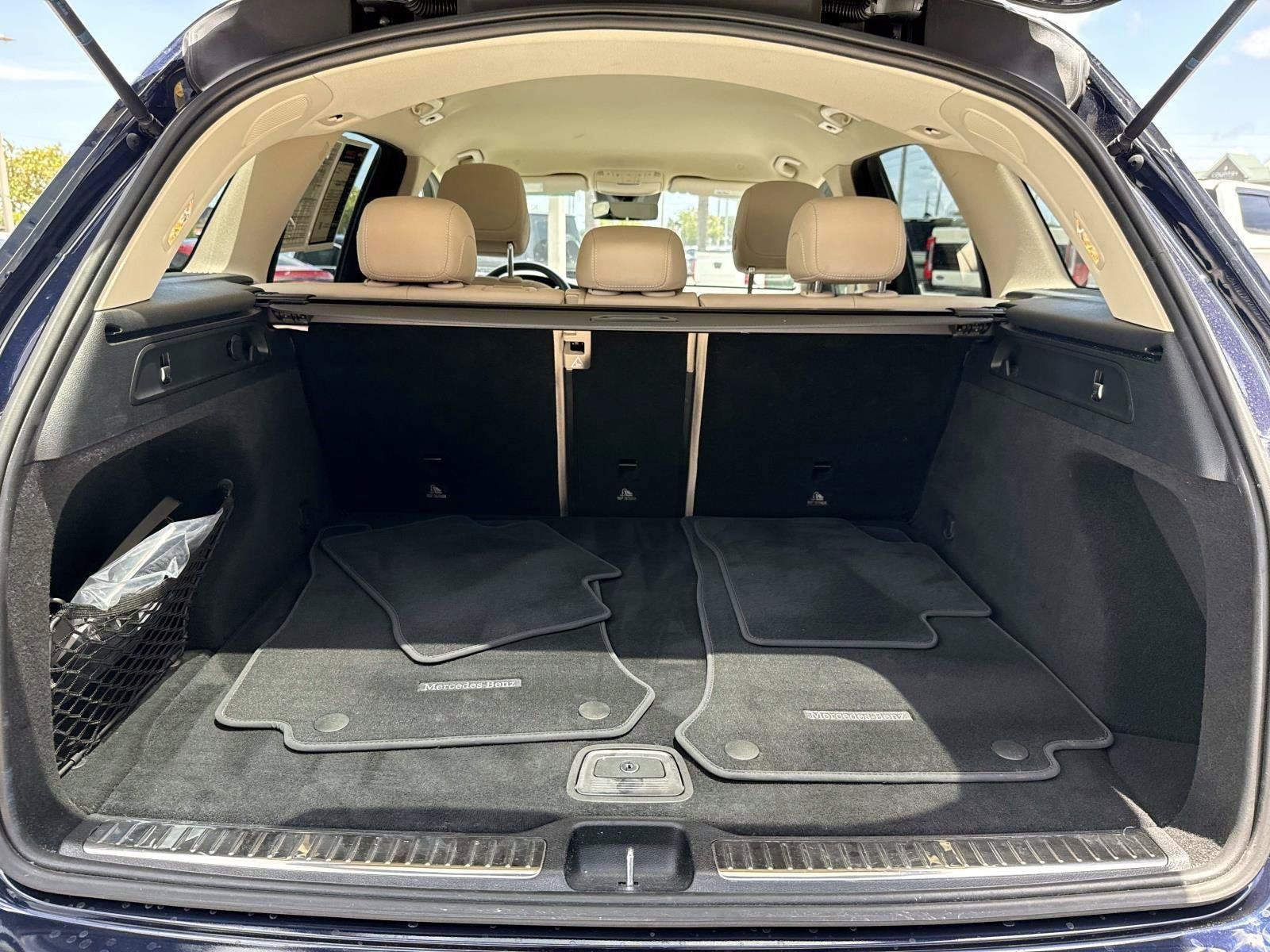Used 2022 Mercedes-Benz GLC 300 image 10