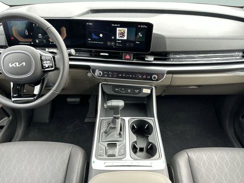 New 2026 Kia Carnival image 9