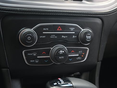 Used 2023 Dodge Charger R/T w/ Plus Group RWD image 28