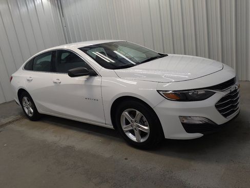 Used 2024 Chevrolet Malibu LS FWD image 11