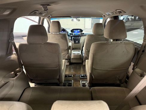 Used 2013 Honda Odyssey EX image 24