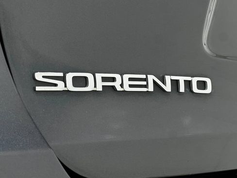 Used 2019 Kia Sorento EX AWD/4WD image 41