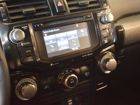 Used 2018 Toyota 4Runner TRD Off-Road Premium image 79