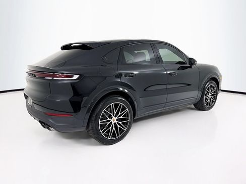New 2026 Porsche Cayenne Coupe AWD/4WD image 9
