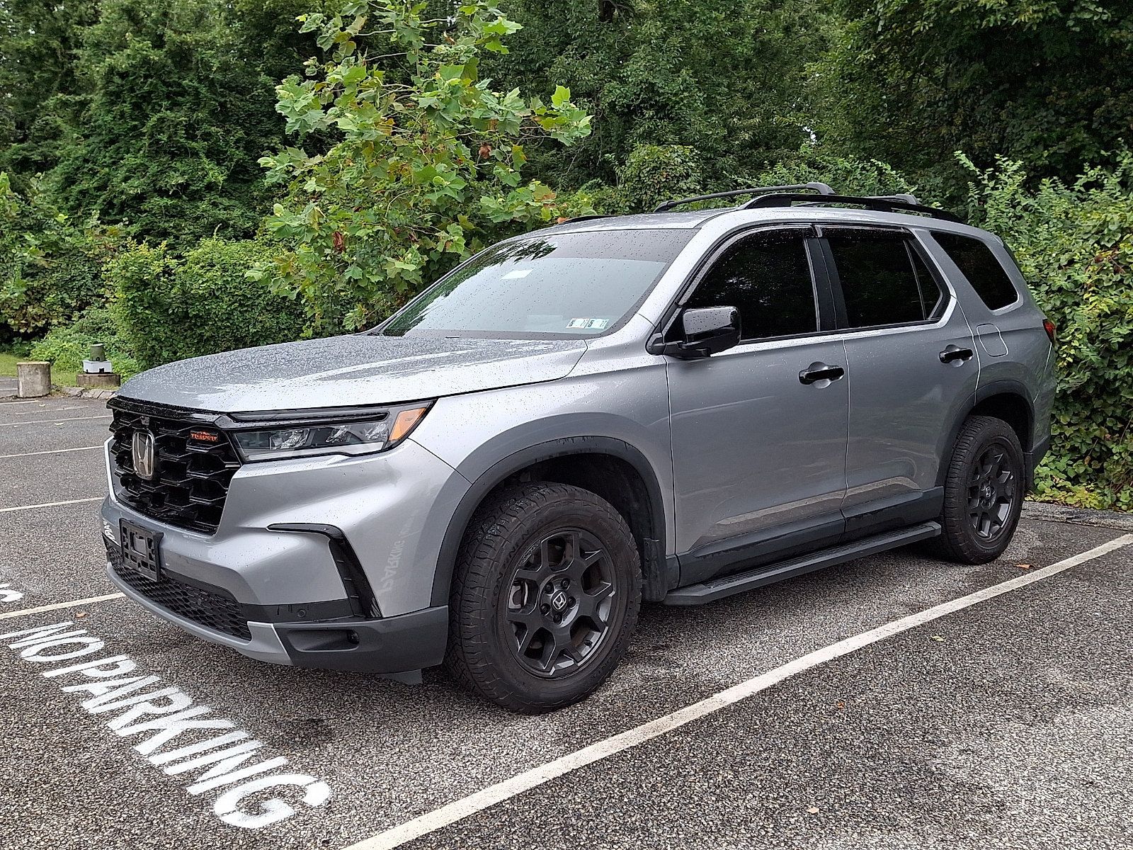 Used 2024 Honda Pilot TrailSport image 3