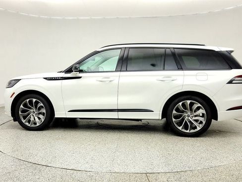 Used 2025 Lincoln Aviator 2WD w/ Jet Appearance Package image 8