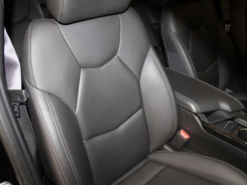 Certified 2025 Cadillac CT4 Luxury AWD/4WD image 33