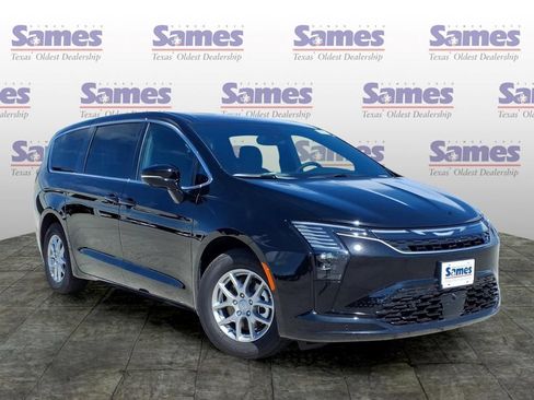 New 2027 Chrysler Pacifica Select FWD image 1