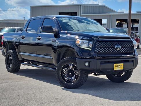 Used 2021 Toyota Tundra SR5 w/ SR5 Upgrade Package AWD/4WD image 1