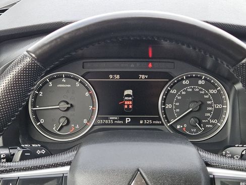 Used 2025 Mitsubishi Outlander SE AWD/4WD image 26