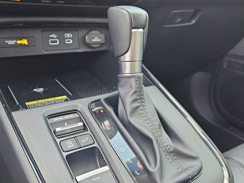 Used 2025 Honda CR-V EX-L image 23