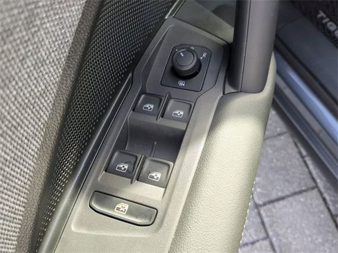 Certified 2025 Volkswagen Tiguan S image 16