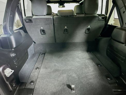 Used 2024 Jeep Wrangler Willys image 26