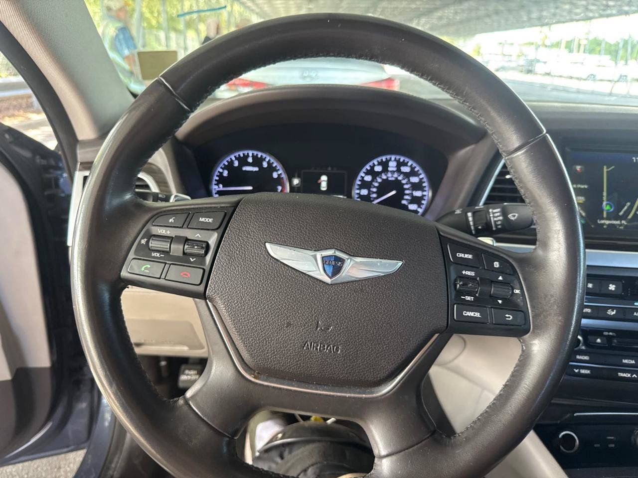 Used 2015 Hyundai Genesis 3.8 RWD image 9