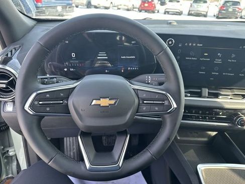 New 2026 Chevrolet Equinox LT image 13