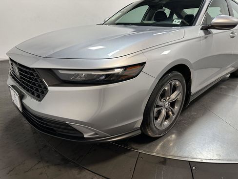 Used 2023 Honda Accord EX image 7