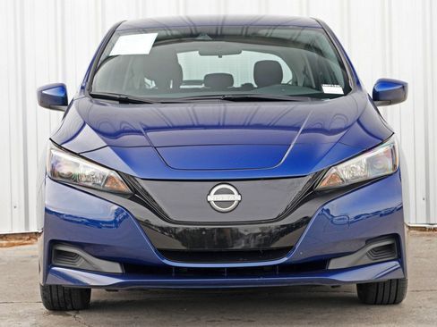 Used 2025 Nissan Leaf S image 6