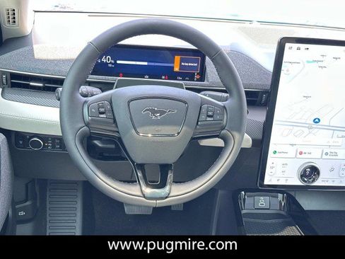 New 2025 Ford Mustang Mach-E Premium image 23