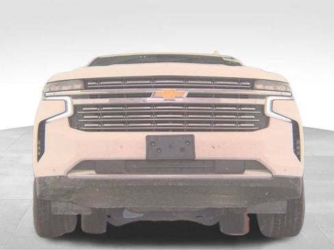 Used 2023 Chevrolet Suburban Premier image 10